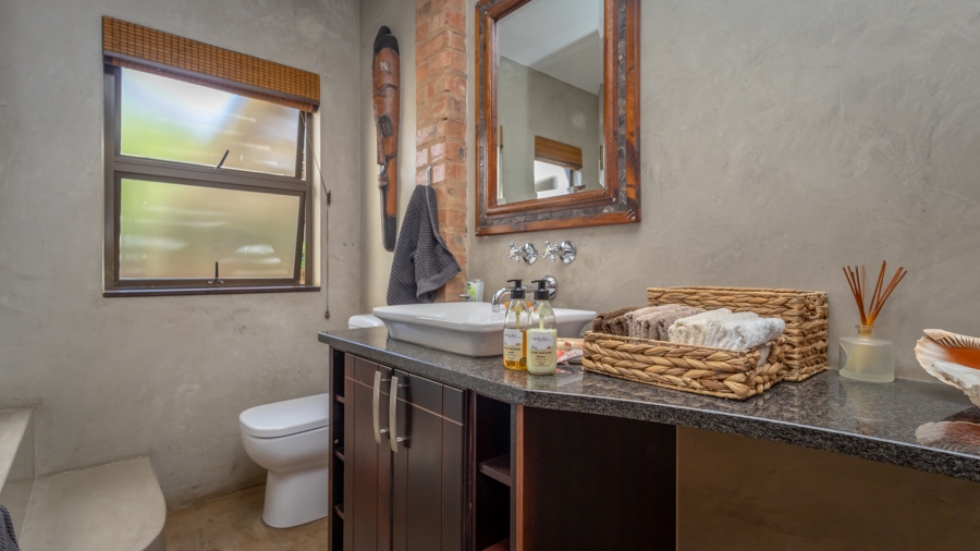 3 Bedroom Property for Sale in The Coves North West